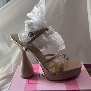 Bratz 💋💄👡 Beige Strappy Platform Heels